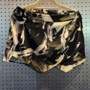 Black gold and white Aqua shorts size L